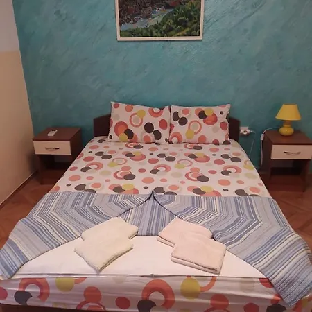 Djukic بيت ضيافة