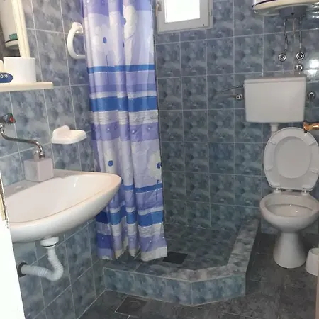 بيت ضيافة Djukic بودفا
